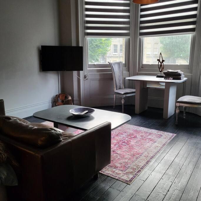 Elegant Studio In Central Hove - 5 Min Walk To Beach - 10 Min To Hove Extérieur photo