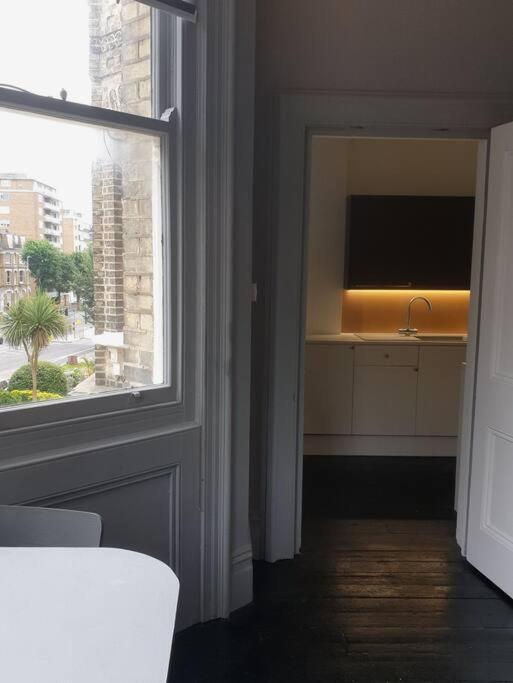 Elegant Studio In Central Hove - 5 Min Walk To Beach - 10 Min To Hove Extérieur photo
