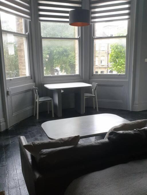 Elegant Studio In Central Hove - 5 Min Walk To Beach - 10 Min To Hove Extérieur photo