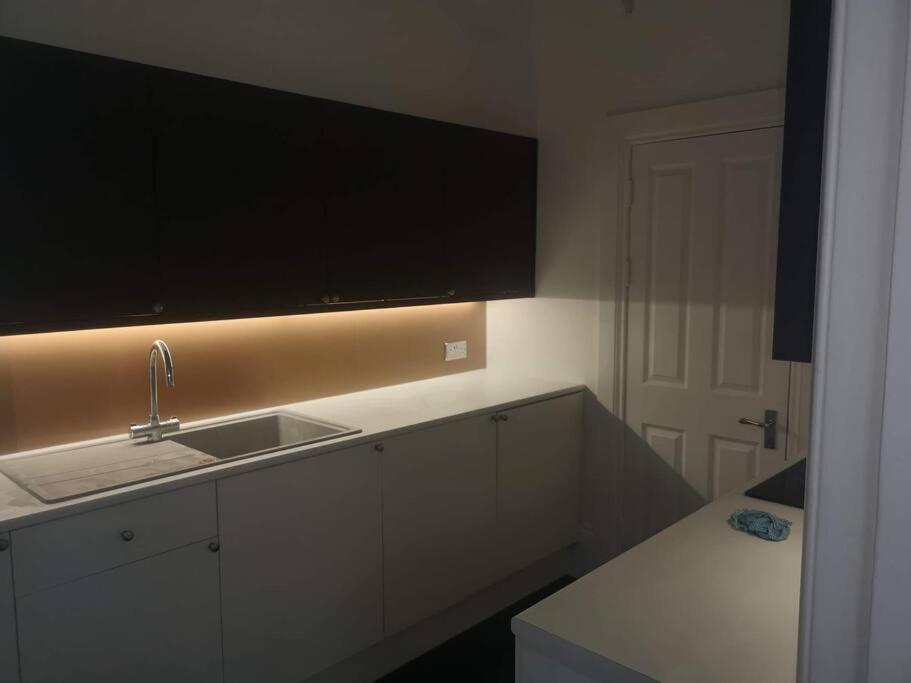 Elegant Studio In Central Hove - 5 Min Walk To Beach - 10 Min To Hove Extérieur photo